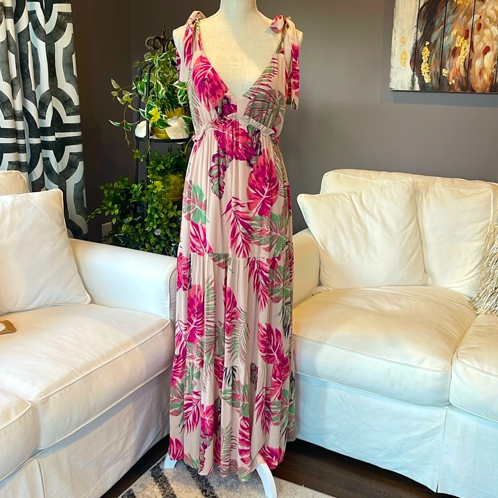 Gorgeous ILLA ILLA tropical maxi dress, M - Picture 1 of 8